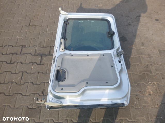 DRZWI PRAWE BOCZNE PRZESUWNE SUWANE KOMPLETNE RENAULT KANGOO I LIFT KOLOR TEB64 03-08 - 11