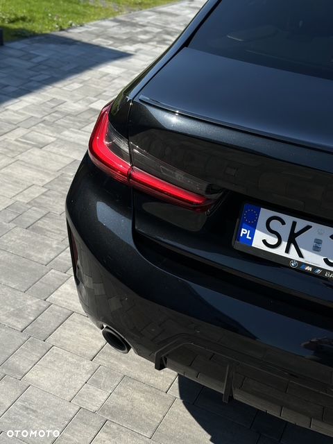 BMW Seria 3 320i M Sport - 13