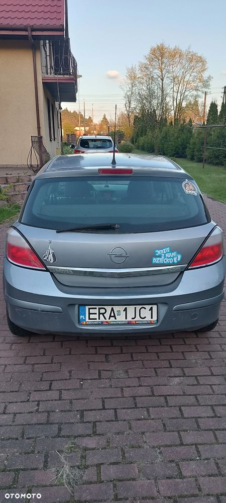 Opel Astra 1.9 CDTI Elegance - 2