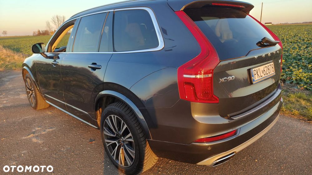 Volvo XC 90 T6 AWD Momentum 7os - 38