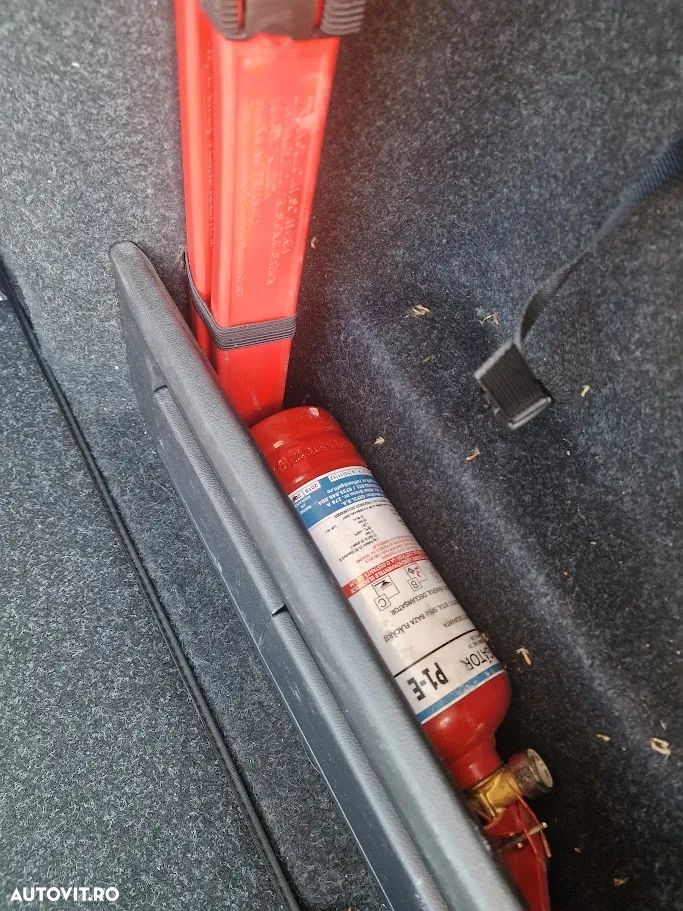 Skoda Octavia ver-combi-1-4-tsi-style - 10