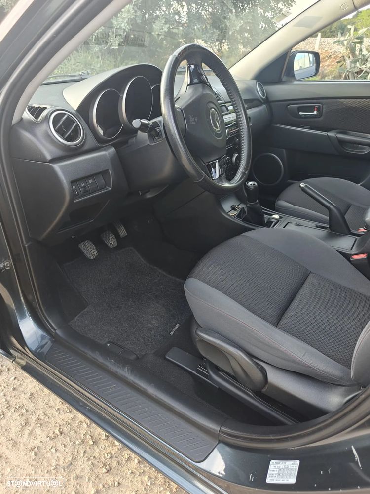 Mazda 3 Hatchback - 10