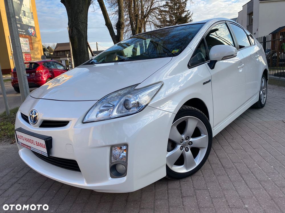 Toyota Prius (Hybrid) Comfort - 3