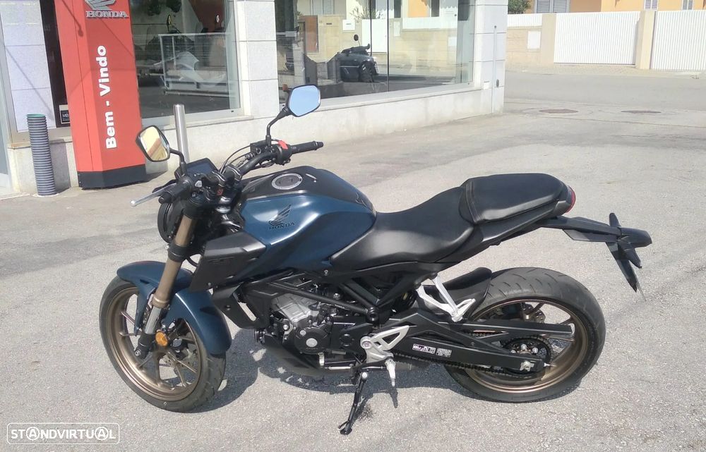 Honda CB CB 125 R - 4