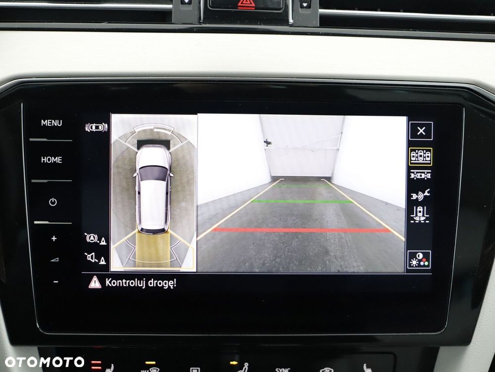 Volkswagen Passat Variant 2.0 TDI Elegance DSG - 15