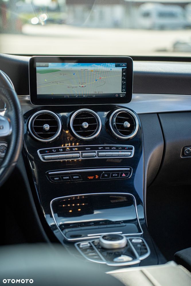 Mercedes-Benz Klasa C 220 d T 9G-TRONIC - 17
