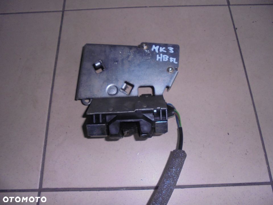 ZAMEK KLAPY BAGAZNIKA MONDEO MK3 HB FL - 2