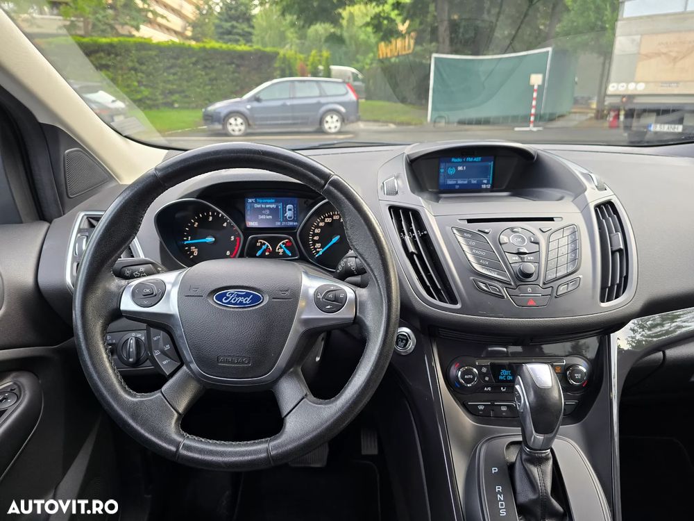 Ford Kuga 2.0 TDCi 4x4 Aut. Titanium - 8