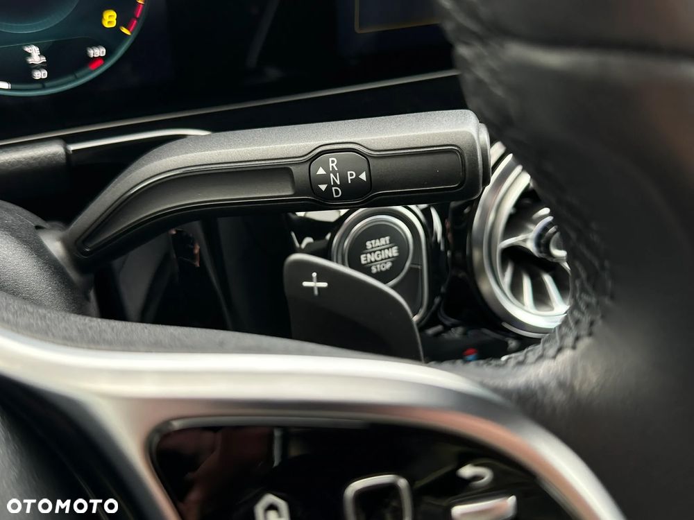 Mercedes-Benz GLA 200 4-Matic Progressive - 31