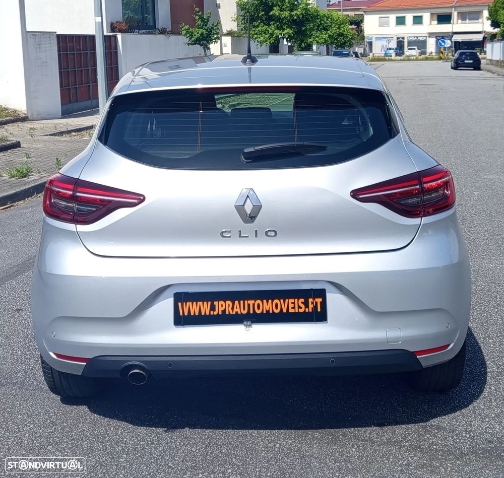 Renault Clio - 8