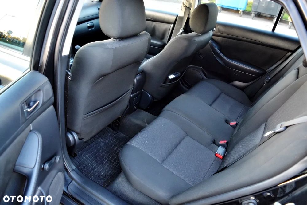 Toyota Avensis 2.0 D-4D Luna - 5