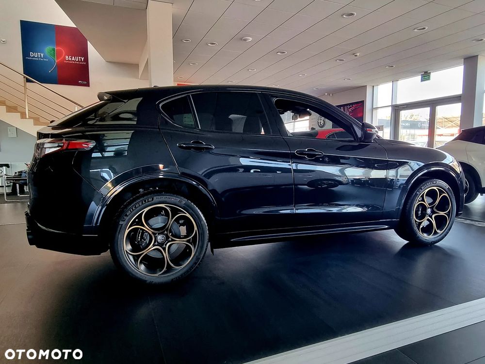 Alfa Romeo Stelvio 2.0 Turbo Intensa Q4 - 5