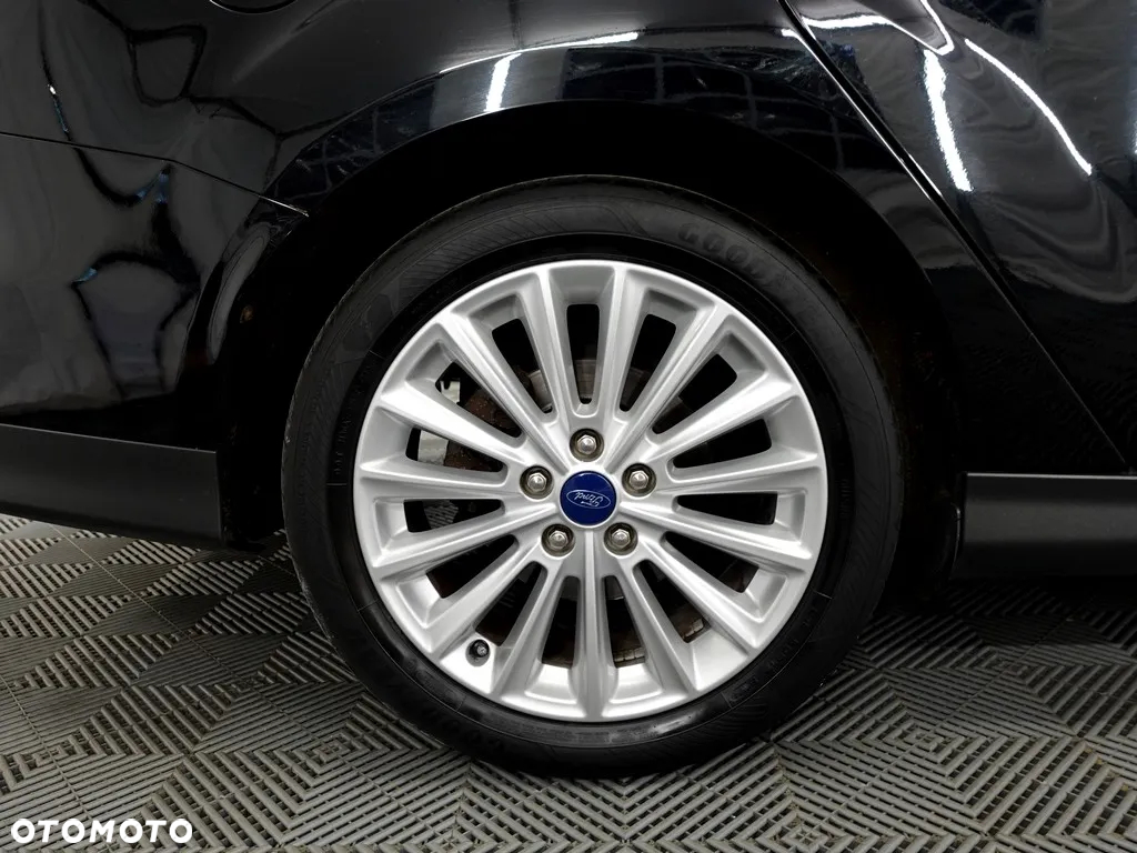 Ford Focus 1.5 EcoBoost Titanium - 27