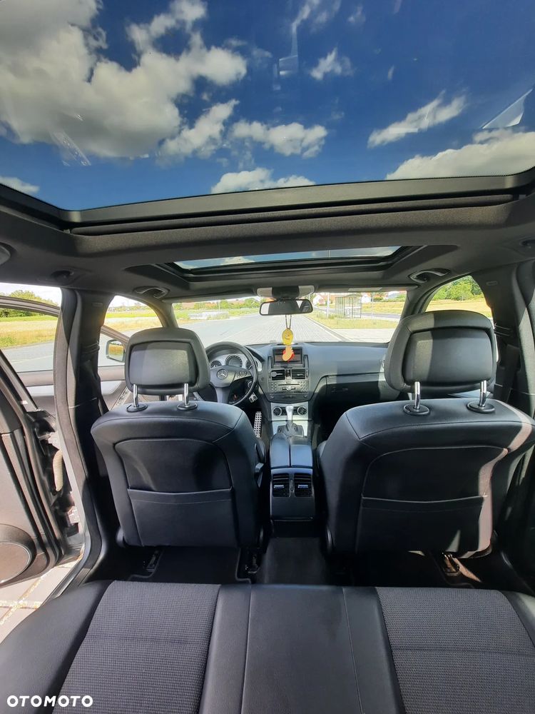 Mercedes-Benz Klasa C 220 CDI DPF Automatik Avantgarde - 20