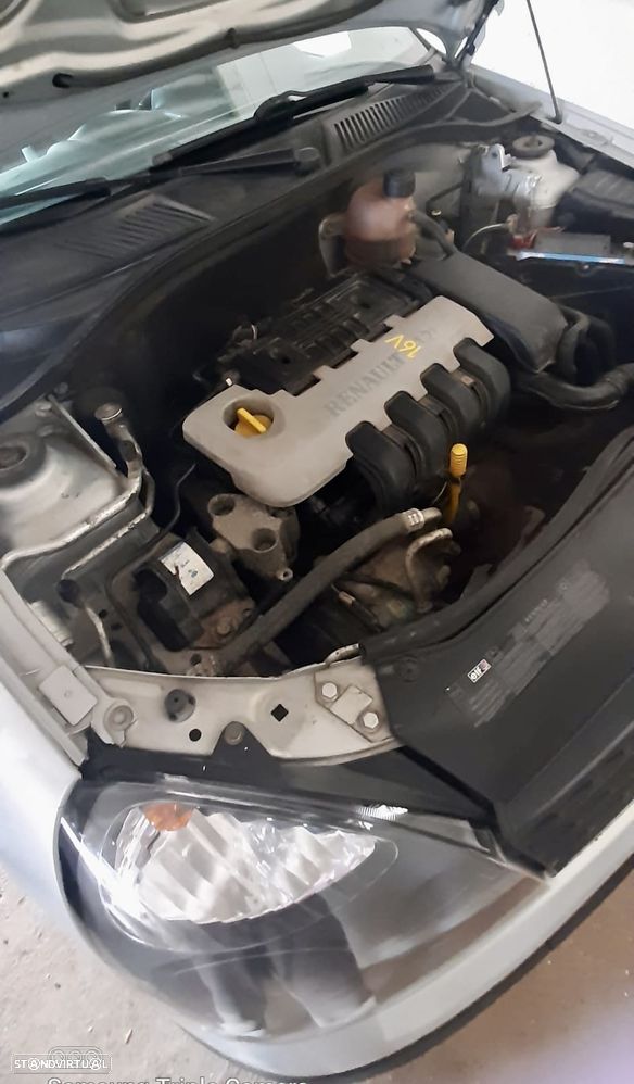 Renault Clio 1.2 16V Expression - 6