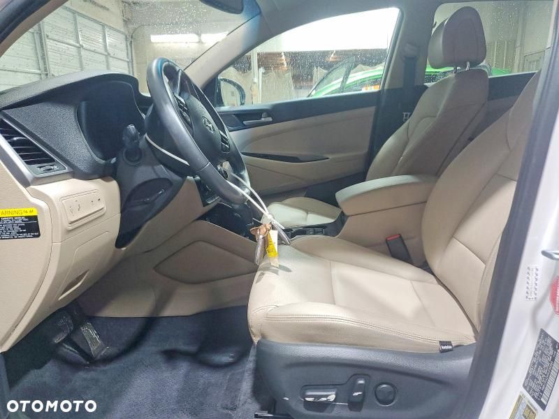 Hyundai Tucson - 5