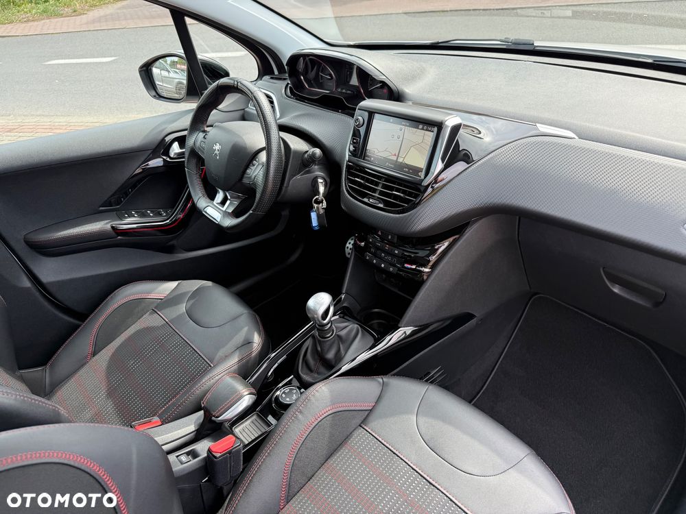 Peugeot 2008 PureTech 130 Stop&Start GT-Line Edition - 10