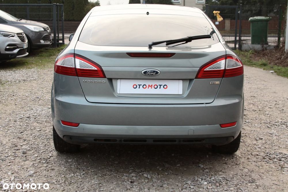 Ford Mondeo 2.0 TDCi Titanium - 10