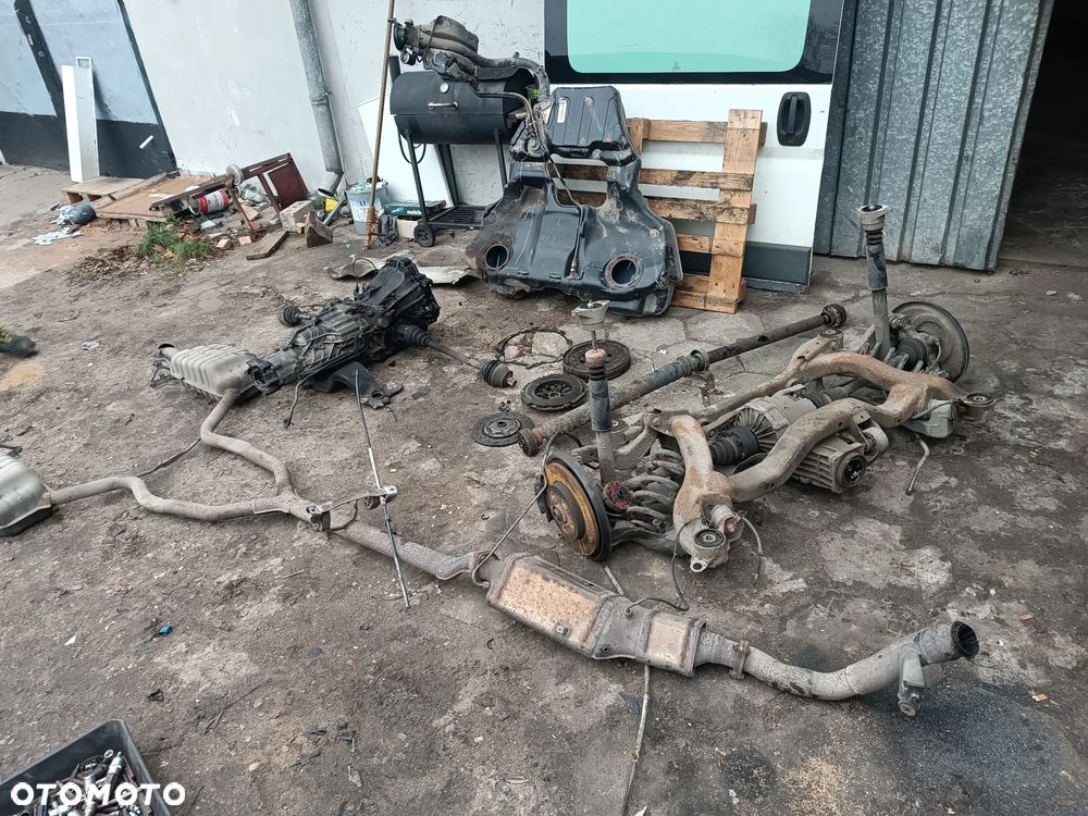 A4 B6 B7 PRZEKLADKA MANUAL QUATTRO 3.0 TDI SKRZYNIA WAŁ DYER ZAWIESZENIE BAK PALIWA TŁUMIKI - 1