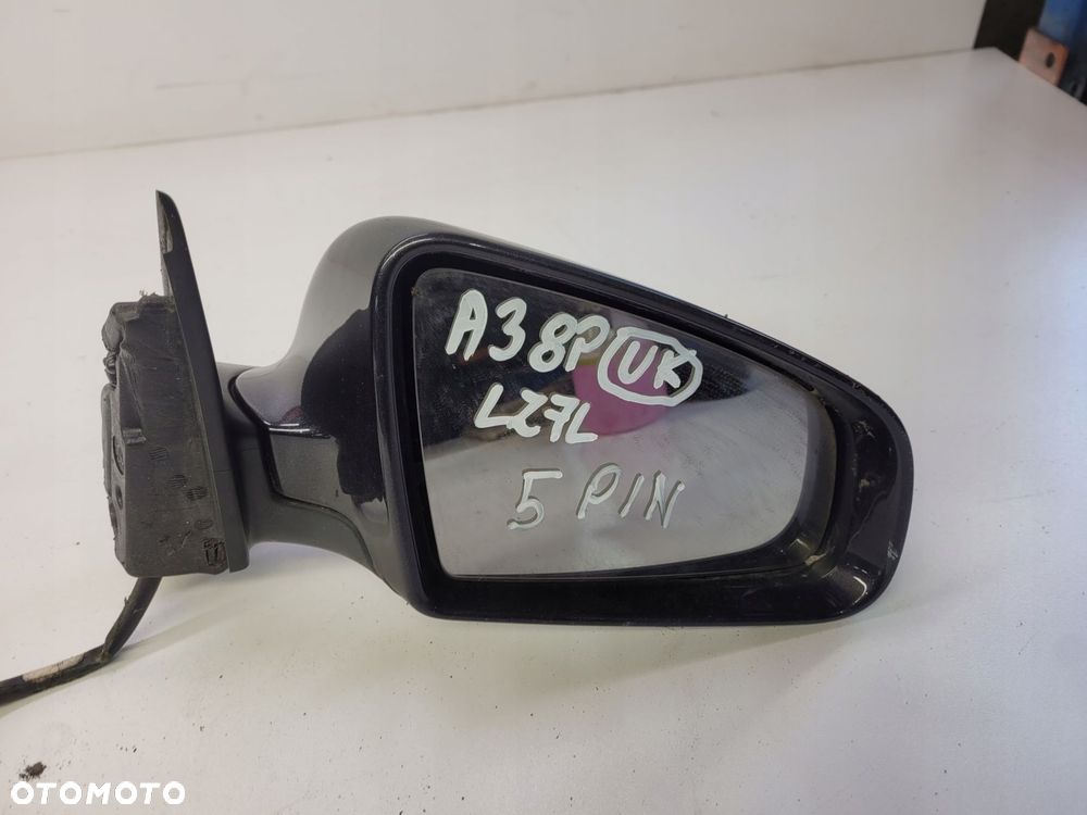 LUSTERKO PRAWE AUDI A3 8P LIFT LZ7L 5-PIN UK 5D - 2