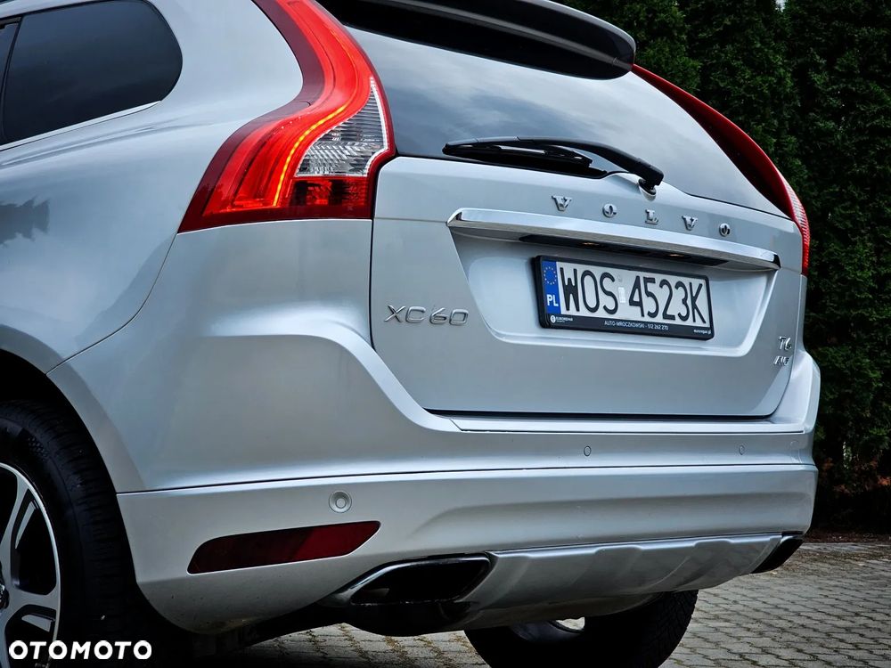 Volvo XC 60 T6 AWD Momentum - 17