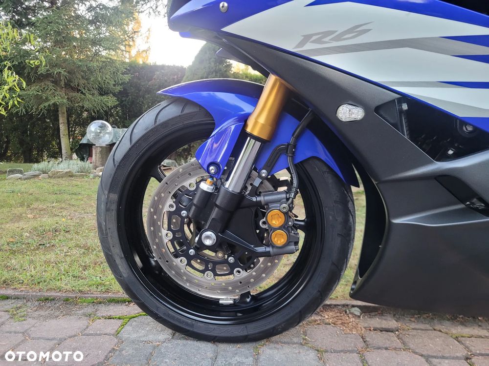 Yamaha R6 - 24