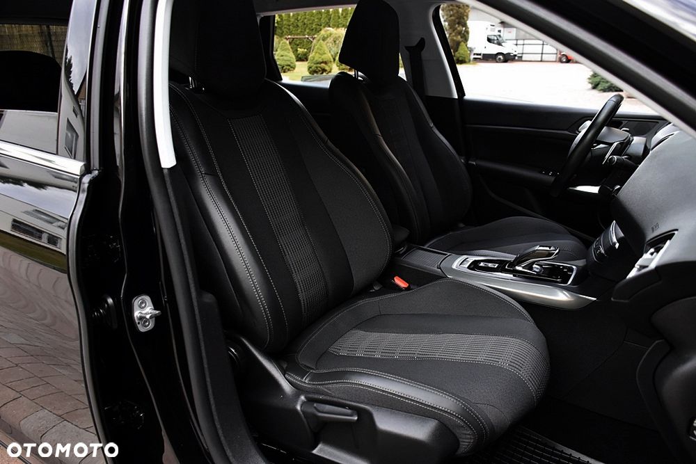 Peugeot 308 BlueHDi 130 EAT8 Stop & Start Allure - 34