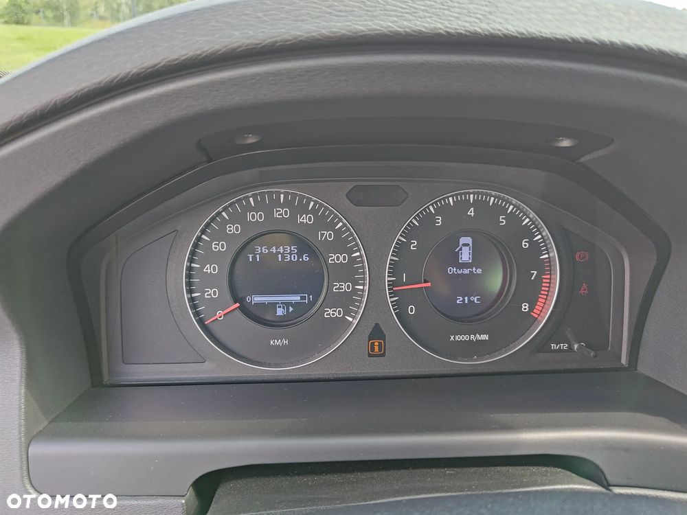 Volvo V70 2.0 Momentum - 29