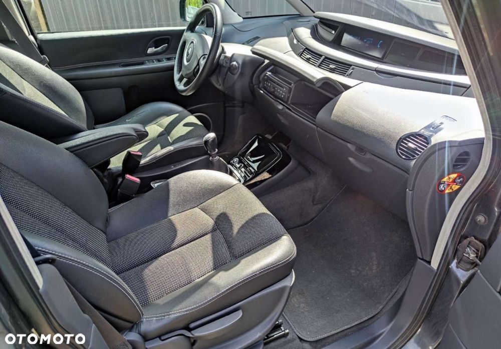 Renault Espace 2.0 dCi Celsium - 17