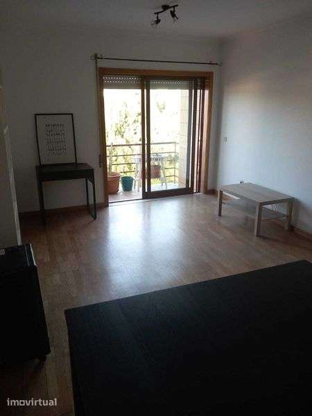 Arrendamento de apartamento T2+1 em Valadares - Grande imagem: 4/12