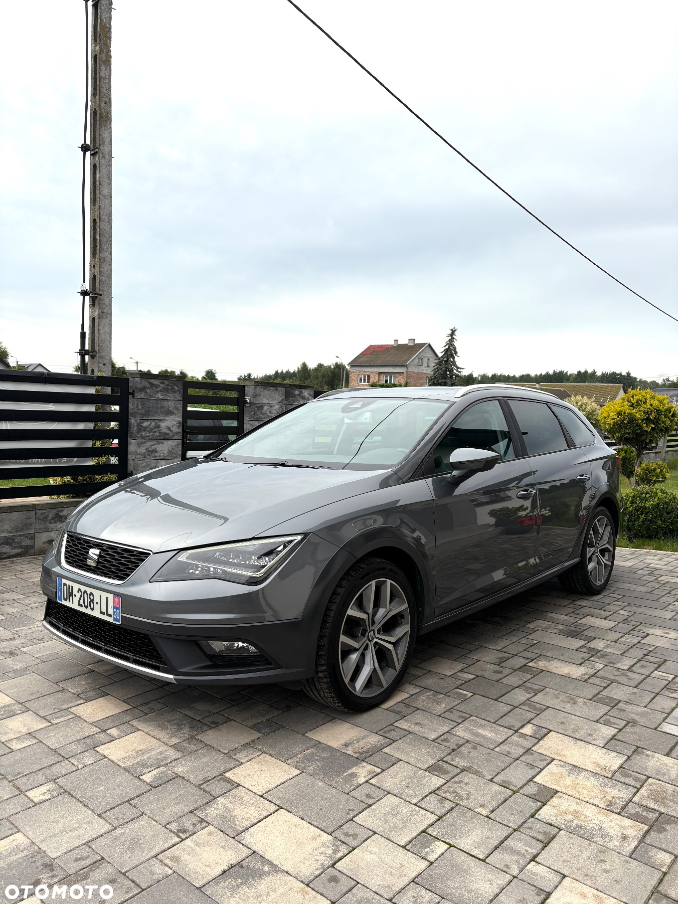 Seat Leon ST 2.0 TDI Start&Stop 4Drive DSG X-Perience - 2