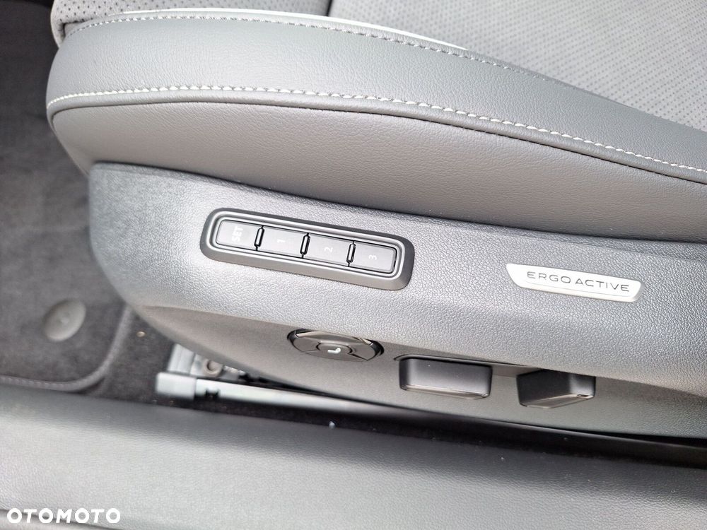 Volkswagen Passat - 30