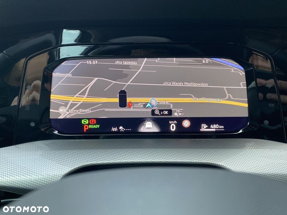 Volkswagen Golf - 11