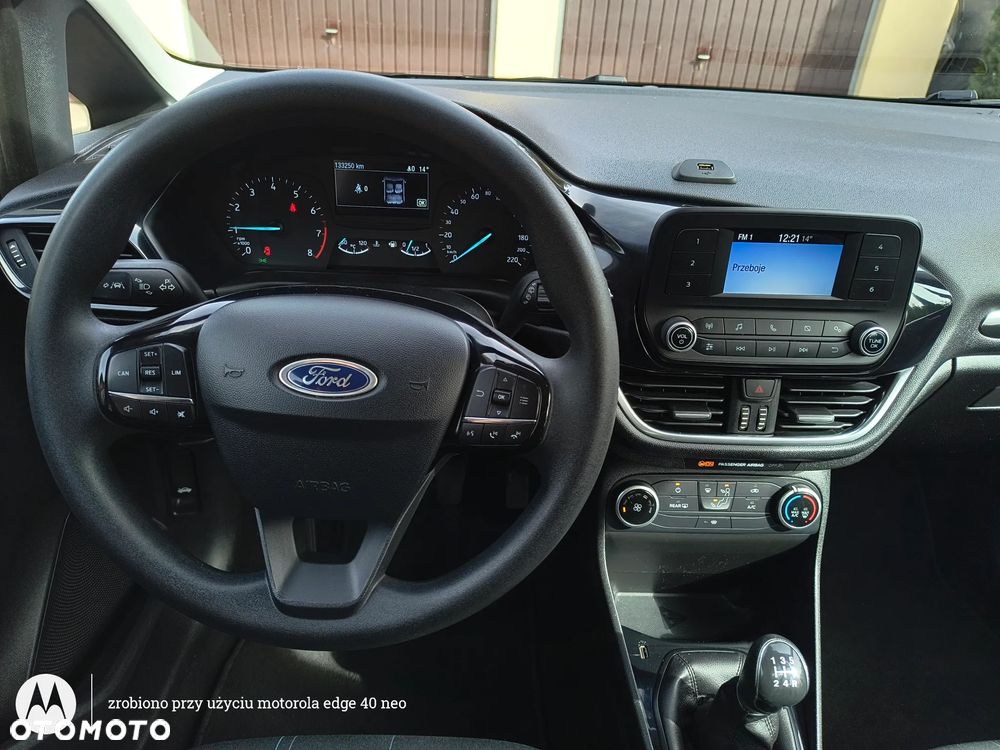 Ford Fiesta 1.1 S&S TREND - 24