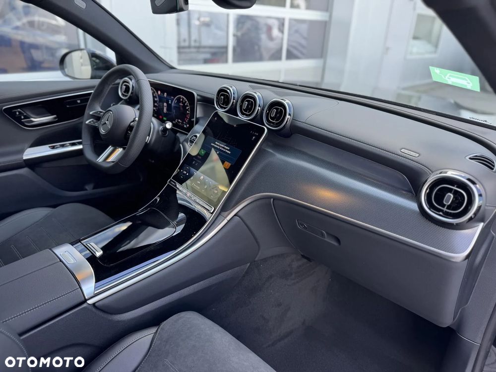Mercedes-Benz GLC Coupe 300 de PHEV 4-Matic AMG Line - 11
