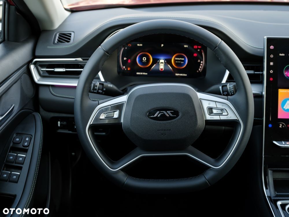 JAC J7 Plus CVT - 8