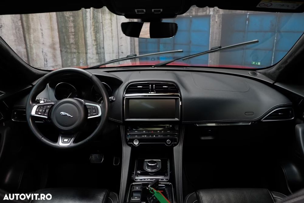 Jaguar F-Pace 20d AWD Aut. R-Sport - 3