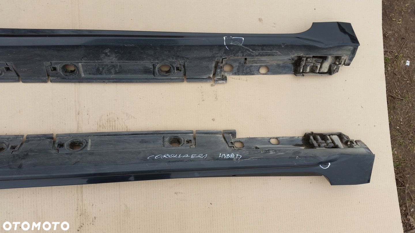 TOYOTA COROLLA E21 OSŁONA NAKŁADKA PROGU LEWY LUB PRAWY PRZÓD - 3