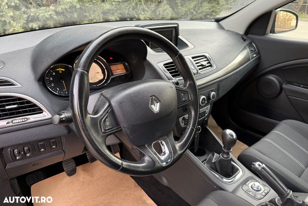 Renault Megane ENERGY dCi 110 Start & Stop Dynamique - 17