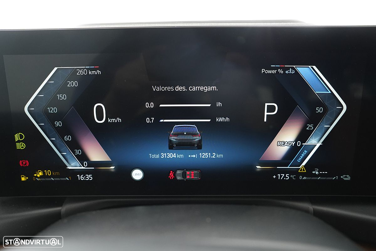 BMW 330 e Touring Pack Desportivo M Auto - 17