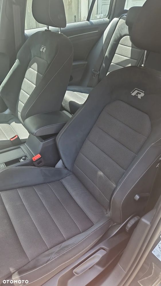 Volkswagen Golf - 16