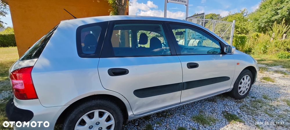 Honda Civic 1.4i - 6