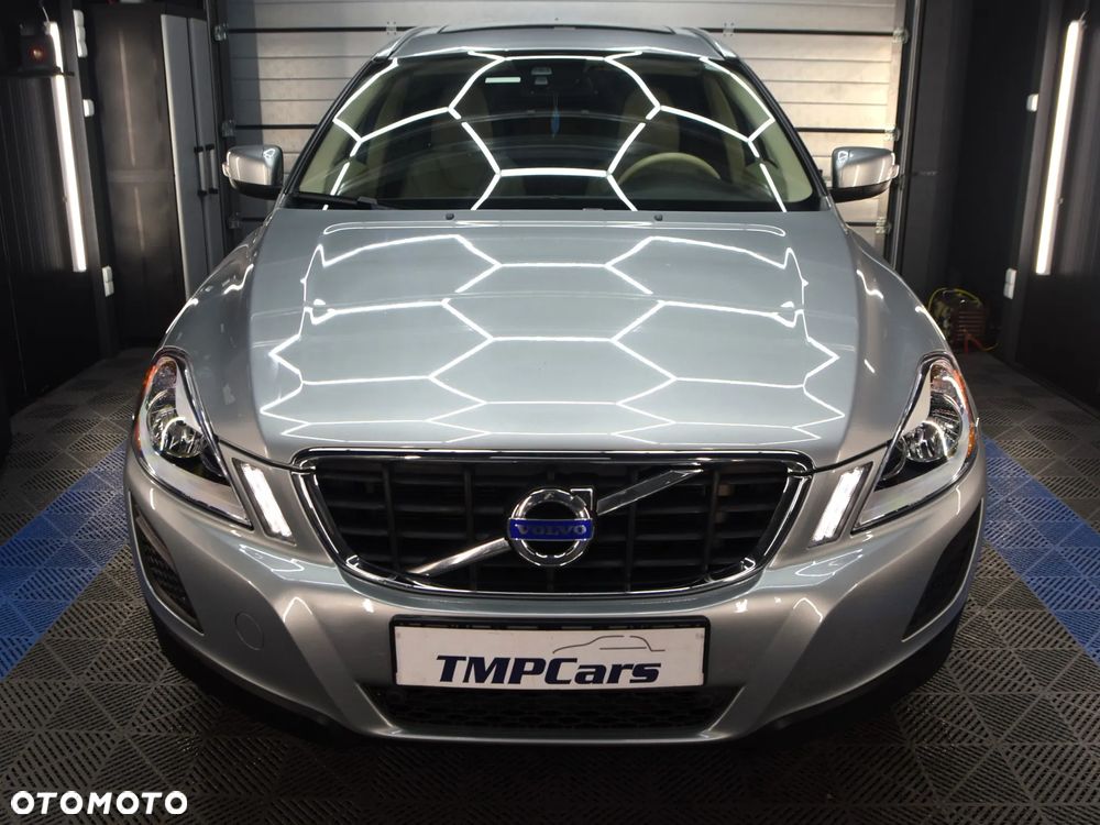 Volvo XC 60 - 30