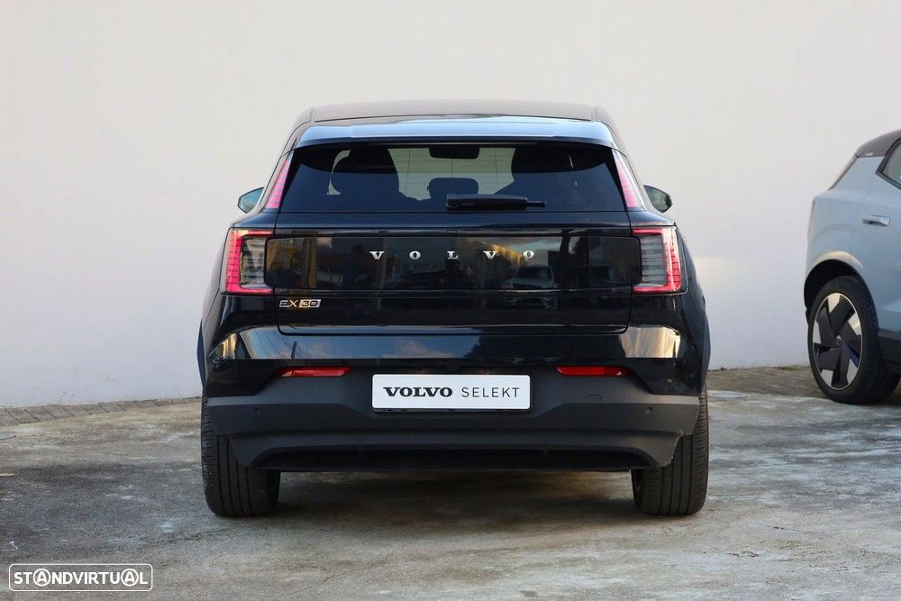 Volvo EX30 69 kWh Single Motor Extended Range Plus - 4