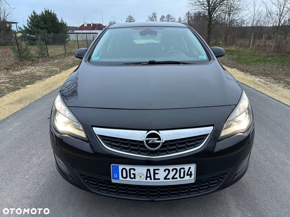Opel Astra 1.4 T Cosmo - 24