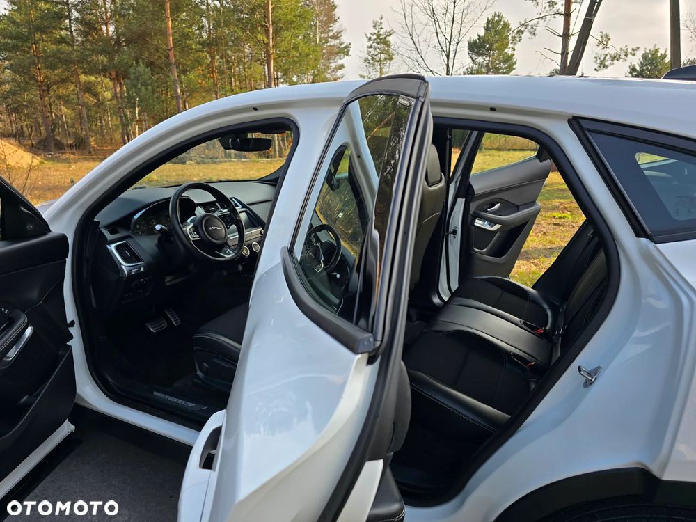 Jaguar E-Pace P200 AWD R-Dynamic - 20