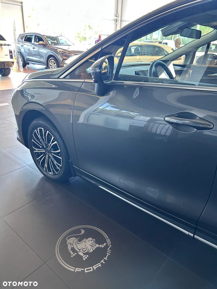 Forthing U Tour 1.5 E-CVT - 19