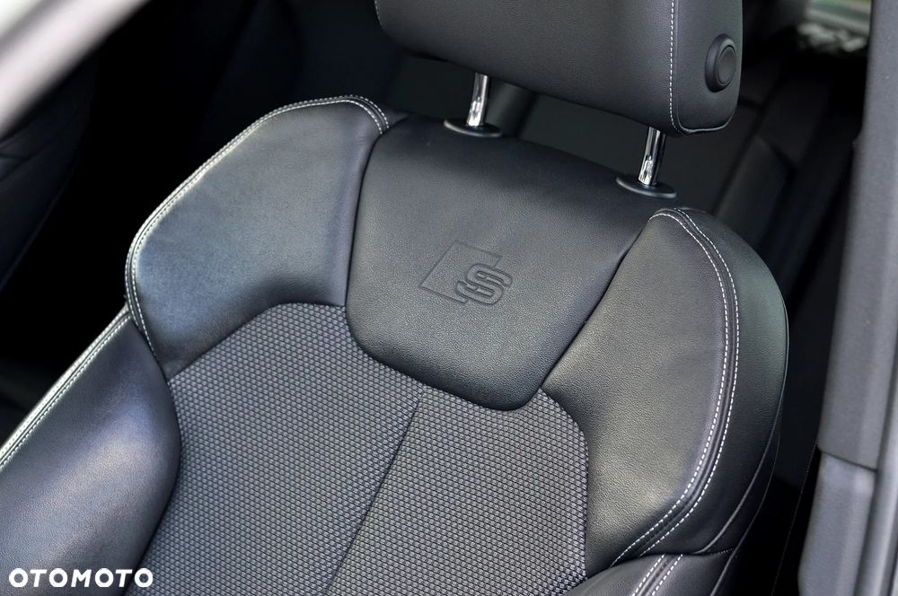 Audi Q5 50 TFSIe quattro S tronic S line - 22