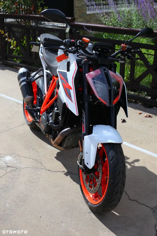 KTM Adventure 890 - 16