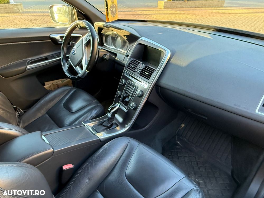 Volvo XC 60 - 6
